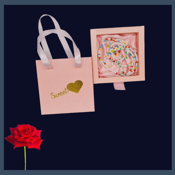 Schöne Taillenperle in Delux-Geschenkbox ideal zum Frauentag
